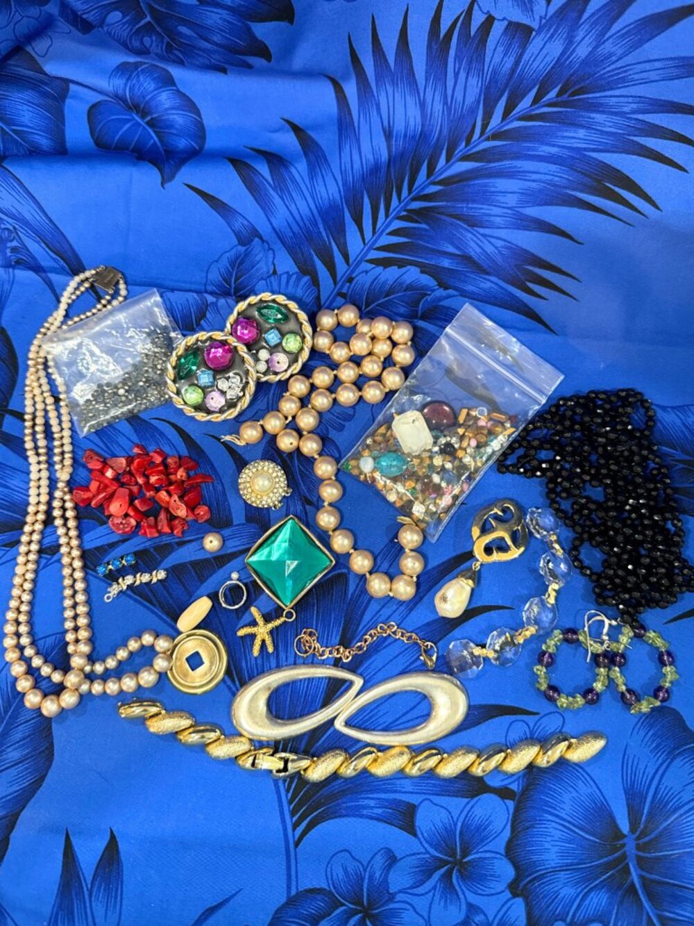 Craft Lot Broken Jewelry Bling Rhinestones Coral Beads Pieces for Art Projects